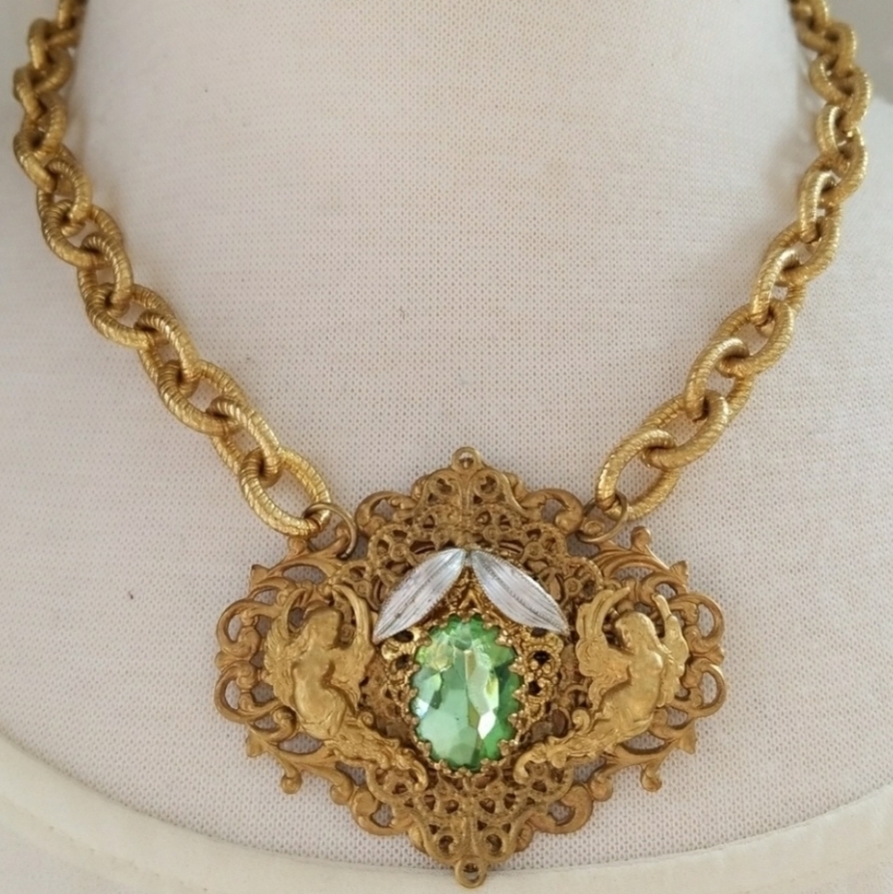 VINTAGE HANDMADE REPURPOSED ANGEL CRYSTAL PENDANT NECKLACE - Picture 14 of 15
